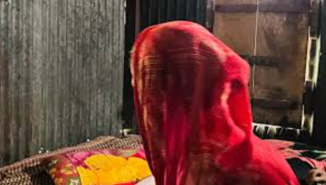 বাড়ি ছাড়লেন মুরাদনগরের নির্যাতিত সেই নারী