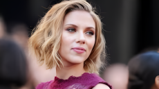 ইতিহাস গড়লেন অভিনেত্রী স্কারলেট জোহানসন