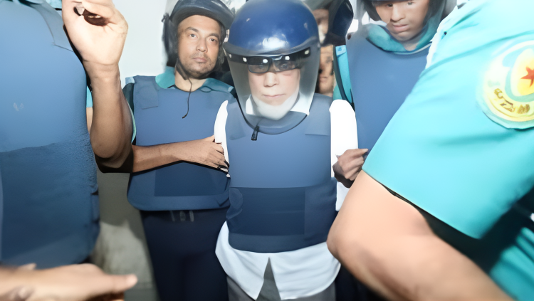 সাবেক প্রধান বিচারপতি এ বি এম খায়রুল হক ৭ দিনের রিমান্ডে