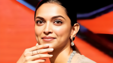 হলিউডে ইতিহাস গড়লেন দীপিকা