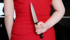 স্বামীর বিশেষ অঙ্গ কেটে পালালেন স্ত্রী!