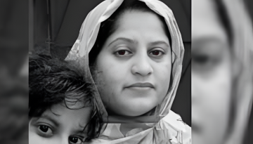 সন্তানদের আনতে গিয়ে লাশ হয়ে ফিরলেন মা