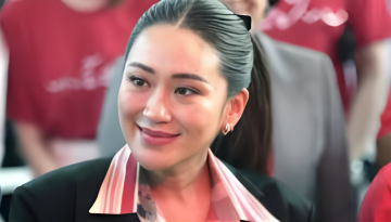 থাইল্যান্ডের প্রধানমন্ত্রী বরখাস্ত