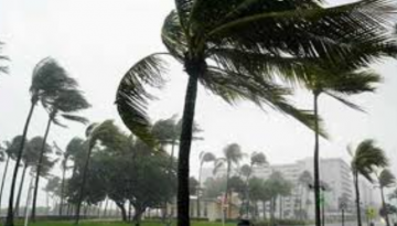 ঢাকাসহ ১০ জেলায় দুপুরের মধ্যে ৬০ কিমি বেগে ঝড়ের আশঙ্কা