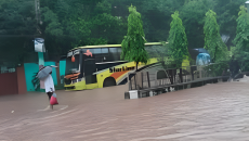 টানা বর্ষণে ডুবেছে ফেনী শহর, ভেঙেছে মুহুরীর বাঁধ