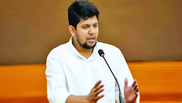 জুলাইয়ের বিপ্লবী ছাত্র-জনতা ‘মব’ না: তথ্য ও সম্প্রচার উপদেষ্টা