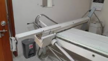 মাদারীপুরে রোগীর ওপর খুলে পড়লো এক্স-রে মেশিন, আহত ৩