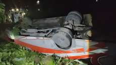 চকরিয়ায় যাত্রীবাহী বাস খাদে পড়ে নিহত ২, আহত ৬