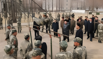 রাশিয়ায় আরও ত্রিশ হাজার সেনা পাঠাবে উত্তর কোরিয়া: ইউক্রেন