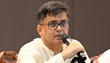 ভারতকে নৈতিক স্বচ্ছতা নিয়ে কাজ করার আহ্বান জানান প্রেস সচিব