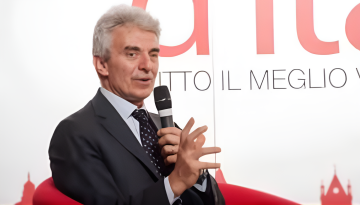 ঘুম ভেঙে দেখেন জীবন থেকে এক যুগ গায়েব