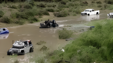 টেক্সাসে আকস্মিক বন্যায় ১৩ জনের মৃত্যু, নিখোঁজ ২৩ শিশু