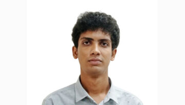 নদীর খেয়ালে জীবনের লড়াই: বাংলাদেশে নদীভাঙণের করুণ বাস্তবতা