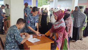দূর্গম দ্বীপাঞ্চলে নৌবাহিনীর ফ্রি চিকিৎসা ক্যাম্প