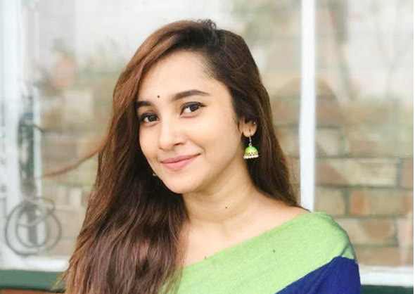 প্রথমবার যুক্তরাষ্ট্রে স্টেজ শোতে পারফর্ম করতে যাচ্ছেন আতিয়া আনিসা