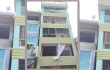 ঝালকাঠিতে হেলে পড়েছে বহুতল ভবন