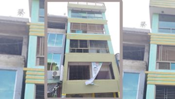 ঝালকাঠিতে হেলে পড়েছে বহুতল ভবন