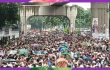 জাতীয়করণের দাবিতে শিক্ষকরা জাতীয় প্রেস ক্লাবের সামনে সড়ক অবরোধ