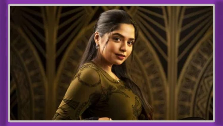 কানাডায় অবকাশ যাপনে অভিনেত্রী হিমি, দিলেন বাঞ্জি জাম্প