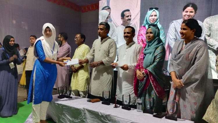 কালিহাতীতে মেধাবী শিক্ষার্থীদের বৃত্তি প্রদান অনুষ্ঠিত