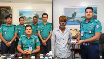 হারানো ১৬০টি মোবাইল উদ্ধার করে মালিকদের কাছে ফিরিয়ে দিলো ডিএমপি