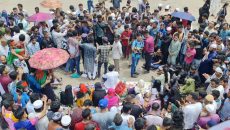 বরিশালে মহাসড়ক অবরোধে উত্তাল জনতা, ক্ষুব্ধ শ্রমিকরা