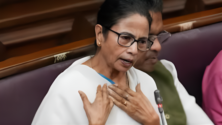 বাংলাকে ‘বাংলাদেশের ভাষা’ বলায় তীব্র ক্ষোভ ঝাড়লেন মমতা