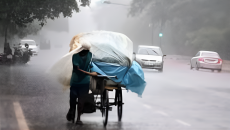 দুপুরের মধ্যে ঢাকাসহ ১২ জেলায় ঝড়-বৃষ্টির আভাস