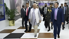 মালয়েশিয়া সফর শেষে দেশে ফিরেছেন প্রধান উপদেষ্টা