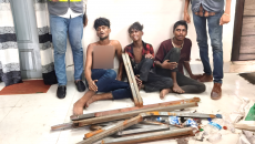ফ্লাইওভারের নাট-বল্টু চুরির সময় ৩ যুবক আটক