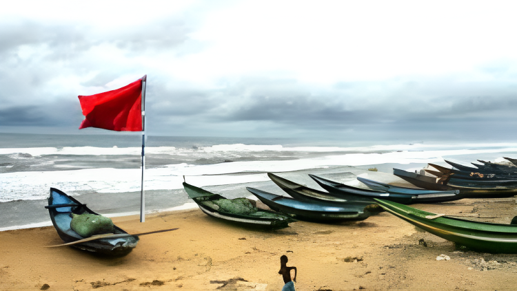 ঘনীভূত হচ্ছে লঘুচাপ, সমুদ্রবন্দরে ৩ নম্বর সংকেত