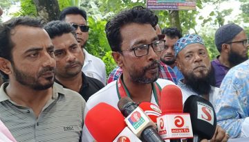 সাংবাদিক হত্যা ও হত্যা চেষ্টার প্রতিবাদে ডাসারে মানববন্ধন