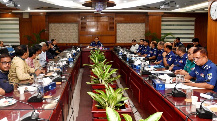 সকলের সম্মিলিত প্রচেষ্টায় আসন্ন দুর্গাপূজা উৎসবমুখর হবে : আইজিপি