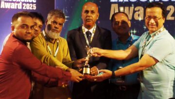 সাংবাদিকতায় সাউথ এশিয়ান এক্সেলেন্স অ্যাওয়ার্ড পেলেন শাহরিয়ার বাঁধন