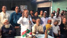 নারায়ণগন্জের সোনারগাঁ পৌরসভায় ধানের শিষের মনোনয়ন প্রার্থী গিয়াস উদ্দিনের উঠান বৈঠক