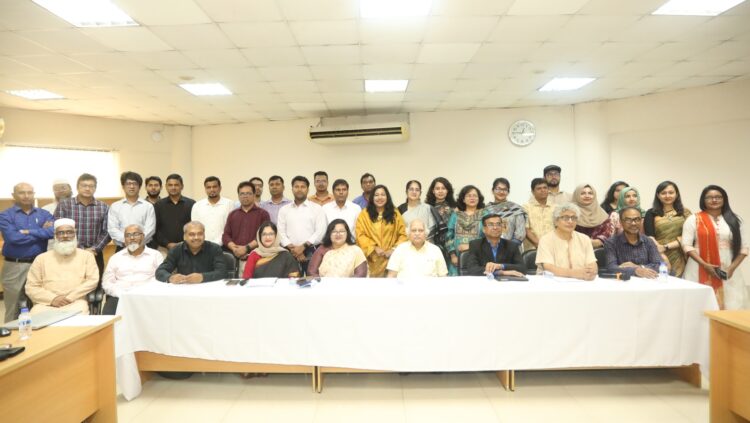 দেশের কল্যাণে শিক্ষক-শিক্ষার্থীদের একসাথে কাজের আহ্বান ইউজিসি চেয়ারম্যানের