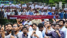 ডাকসু বানচালের ষড়যন্ত্র, নারী হেনস্তাসহ চার ইস্যুতে ছাত্রশিবিরের বিক্ষোভ