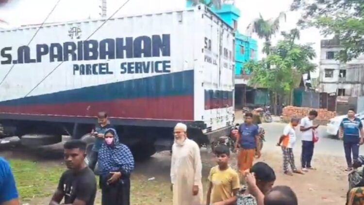 ঝালকাঠিতে এস.এ. পরিবহনের অফিস থেকে ঝুলন্ত মরদেহ উদ্ধার