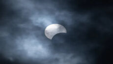 সূর্য ও চন্দ্রগ্রহণ নিয়ে ইসলামের দৃষ্টিভঙ্গি