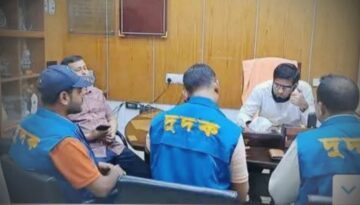 কুষ্টিয়া জেনারেল হাসপাতালে দুদকের হঠাৎ অভিযান