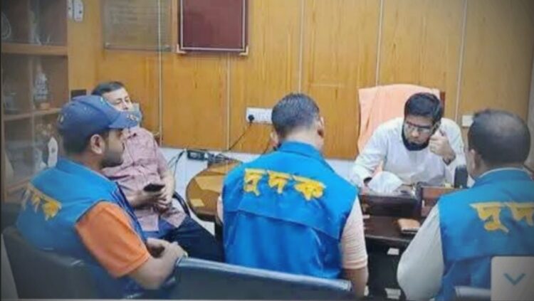 কুষ্টিয়া জেনারেল হাসপাতালে দুদকের হঠাৎ অভিযান