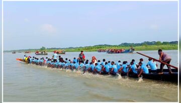 মাদারীপুরে আড়িয়াল খাঁ নদীতে নৌকা বাইচের জমজমাট আয়োজন