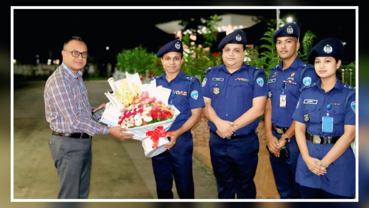 চাঁদপুর পুলিশ লাইন্স ও সদর মডেল থানা পরিদর্শনে চট্টগ্রাম রেঞ্জ ডিআইজি