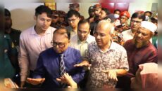 টঙ্গীতে কেমিক্যাল গুদামের আগুনে দগ্ধ ফায়ার কর্মীদের সর্বোচ্চ চিকিৎসা নিশ্চিতের আশ্বাস