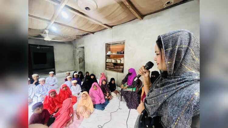 শতাধিক শিক্ষার্থীরা পেল বিজয়ী নারী উন্নয়ন সংস্থার উদ্যোগে শিক্ষা সামগ্রী