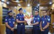 নরসিংদীতে পদোন্নতিপ্রাপ্ত কর্মকর্তাকে র‍্যাংক ব্যাজ পরিয়ে দিলেন পুলিশ সুপার
