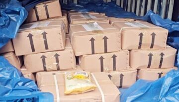 ভারতে দুর্গাপূজা উপলক্ষে উপহার হিসেবে পাঠানো হলো ৫০০ কেজি সুগন্ধি চিনিগুড়া চাল