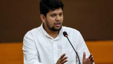 বিগত সরকারের আমলে গণমাধ্যমে অনিয়ম ছিল : তথ্য উপদেষ্টা