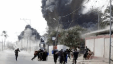 গাজার আবাসিক এলাকায় তীব্র হামলা চালাচ্ছে ইসরাইল, নিহত ৭৮