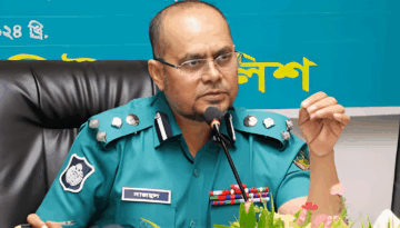 গাজীপুরে রাস্তা বন্ধ করে চলাচল, জিএমপি কমিশনার নাজমুল করিম প্রত্যাহার